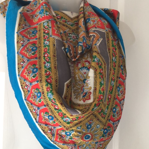 VTG Creation by Deelee  All Silk Hand rolled scarf Medallion Pattern - Picture 10 of 15